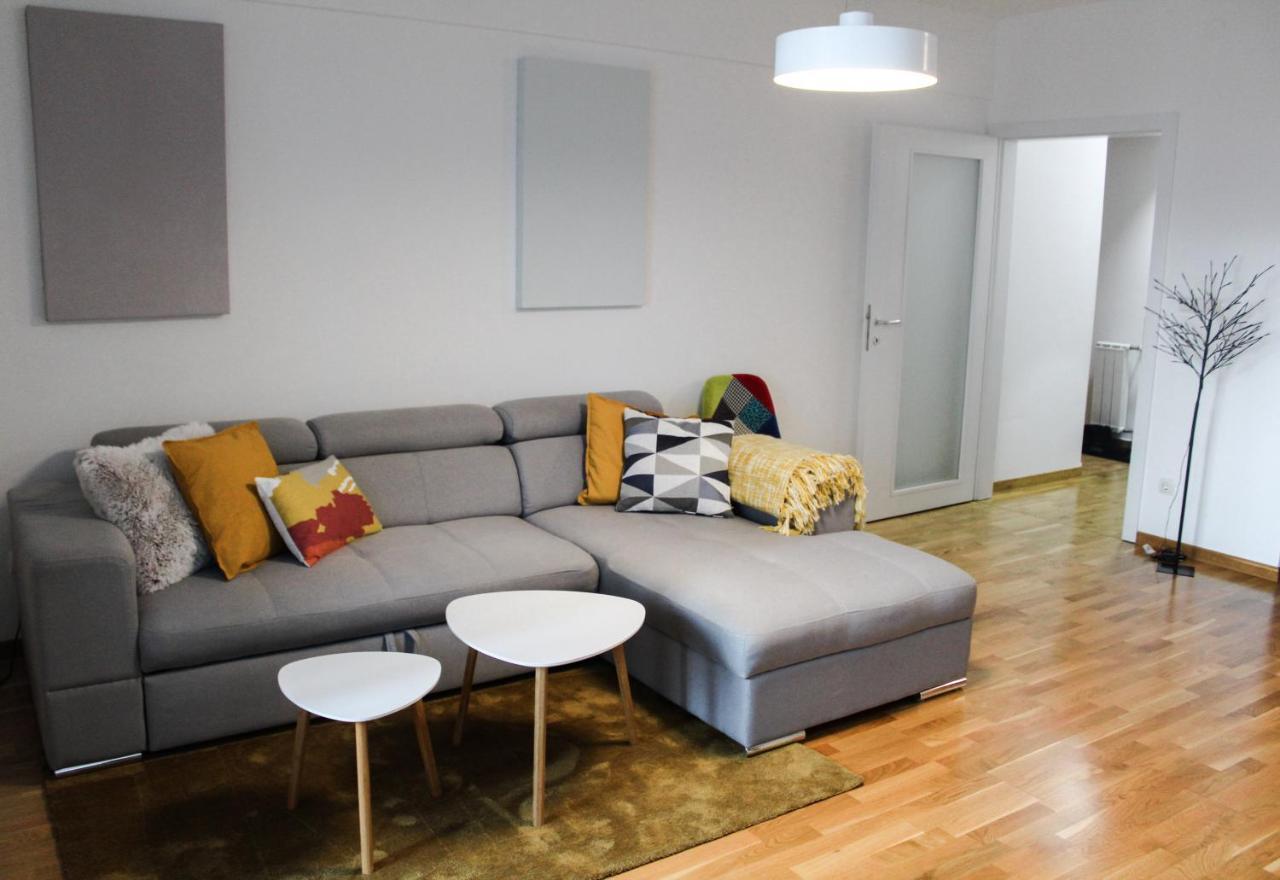 Bright, Modern & Cozy Apartment ทูซลา ภายนอก รูปภาพ