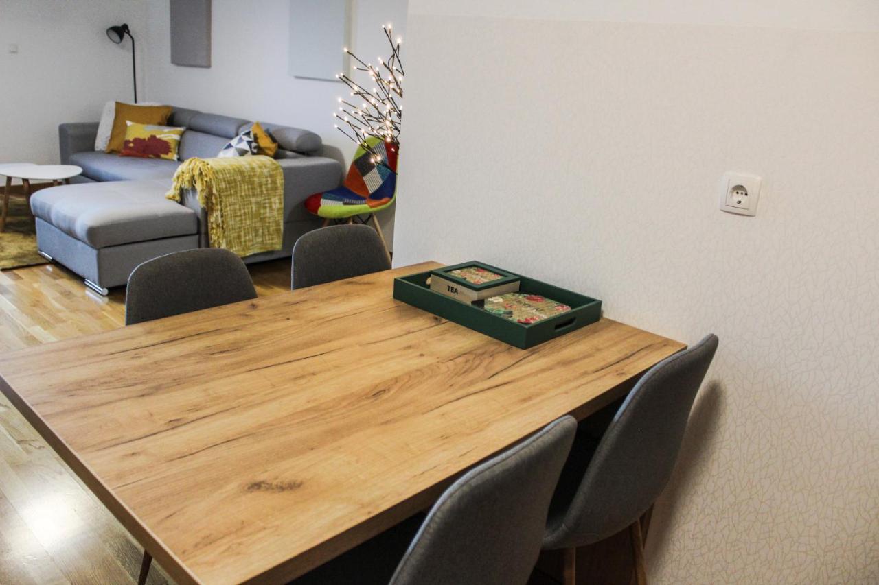 Bright, Modern & Cozy Apartment ทูซลา ภายนอก รูปภาพ