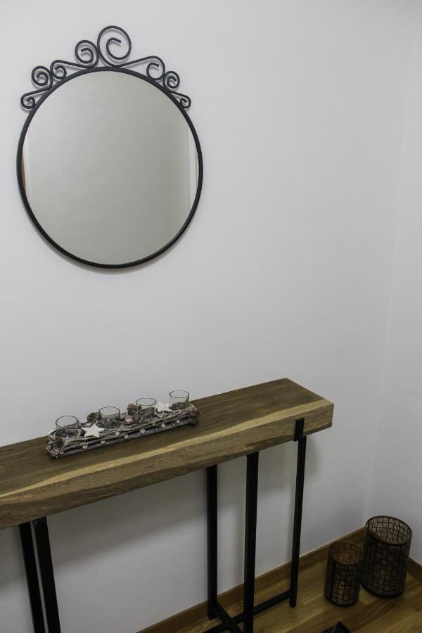Bright, Modern & Cozy Apartment ทูซลา ภายนอก รูปภาพ